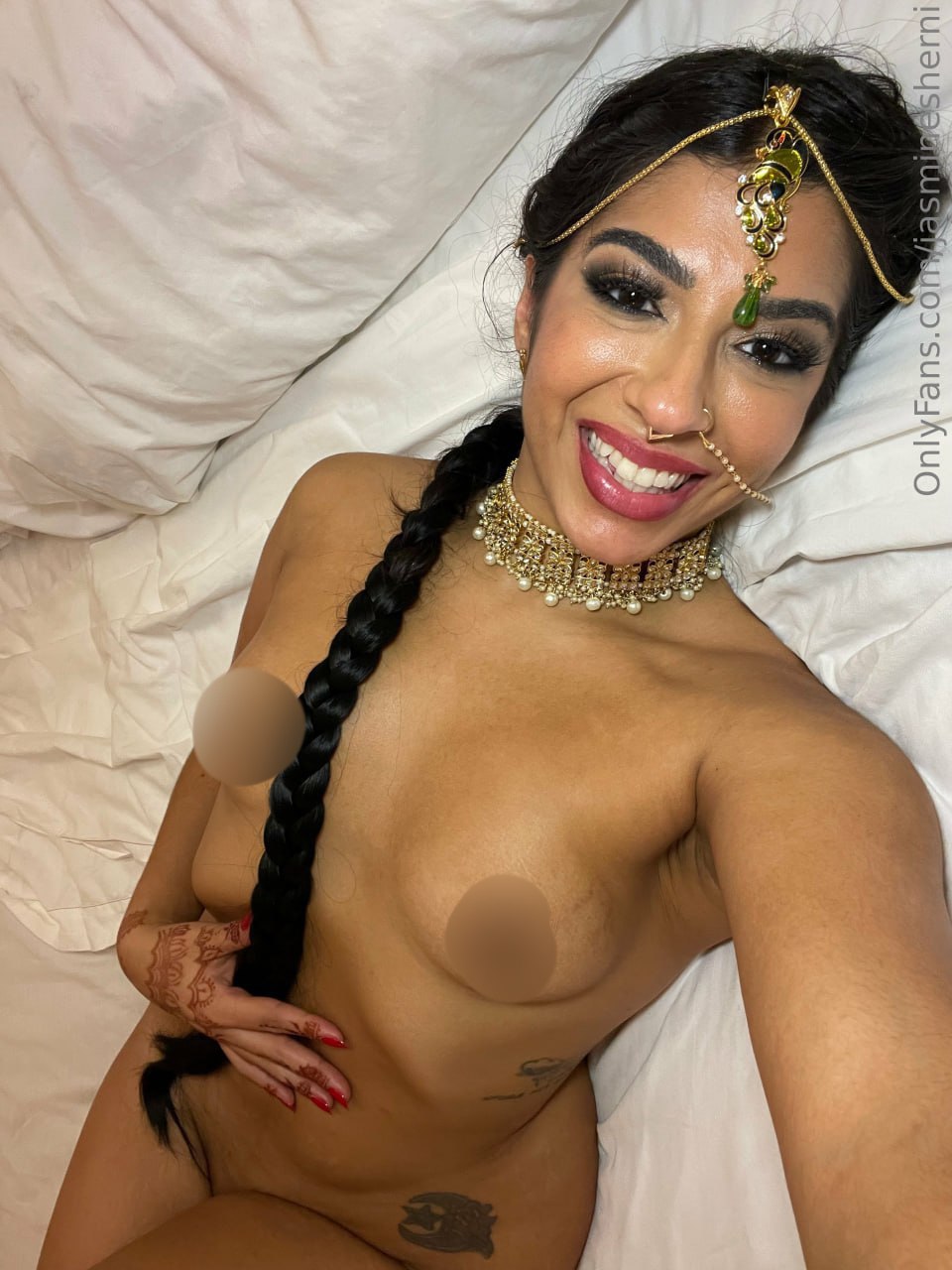 Jasmine Sherni / allthatjasmine