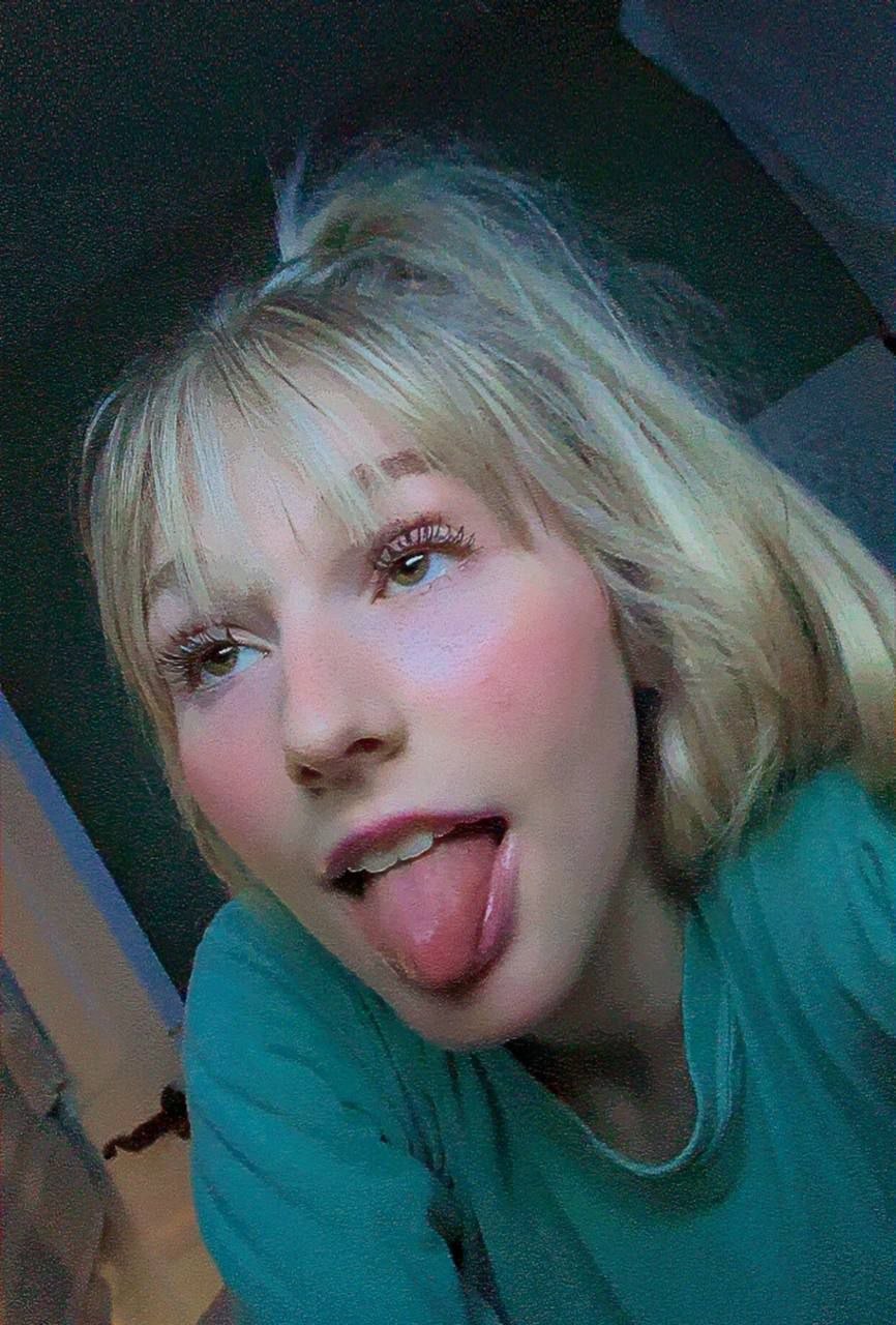 Queen_Lxna (3/3)